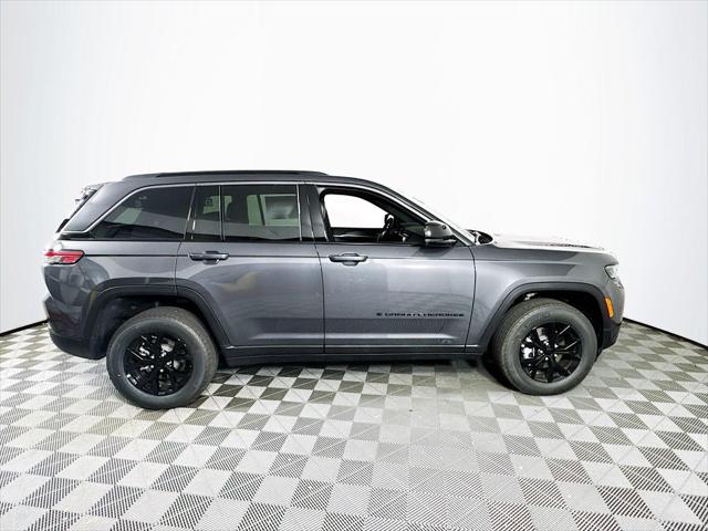 2026 Jeep Grand Cherokee Altitude 4x4