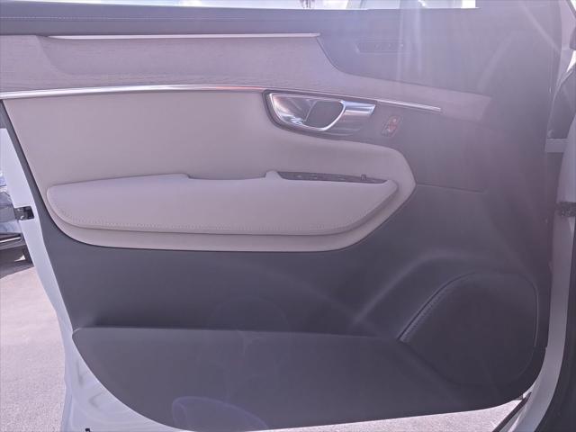 2026 Volvo XC90 Plug-In Hybrid Plus, T8 AWD, Electric/Gasoline, Bright, 7 Seats