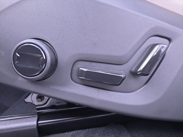 2026 Volvo XC90 Plug-In Hybrid Plus, T8 AWD, Electric/Gasoline, Bright, 7 Seats