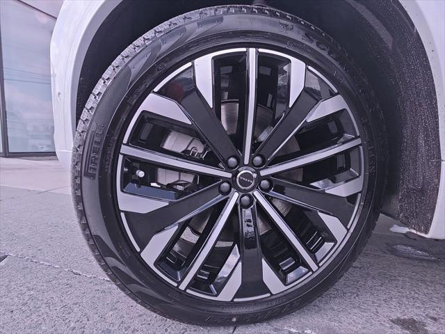 2026 Volvo XC90 Plug-In Hybrid Plus, T8 AWD, Electric/Gasoline, Bright, 7 Seats