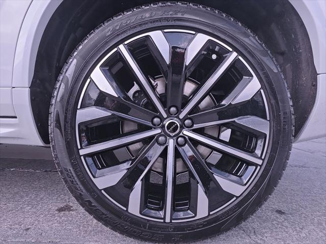2026 Volvo XC90 Plug-In Hybrid Plus, T8 AWD, Electric/Gasoline, Bright, 7 Seats