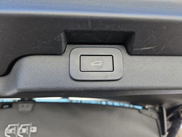 2024 Land Rover Discovery P360 Metropolitan Edition