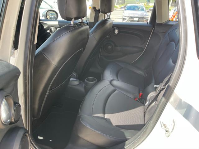 2015 MINI Hardtop Cooper