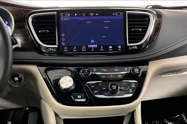 Used 2023 Chrysler Pacifica For Sale in Olive Branch, MS