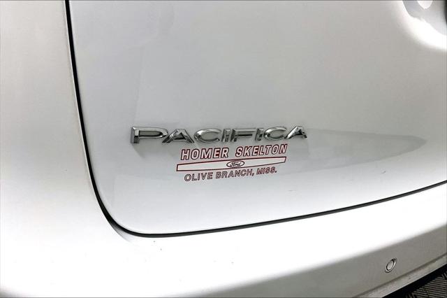 Used 2023 Chrysler Pacifica For Sale in Olive Branch, MS