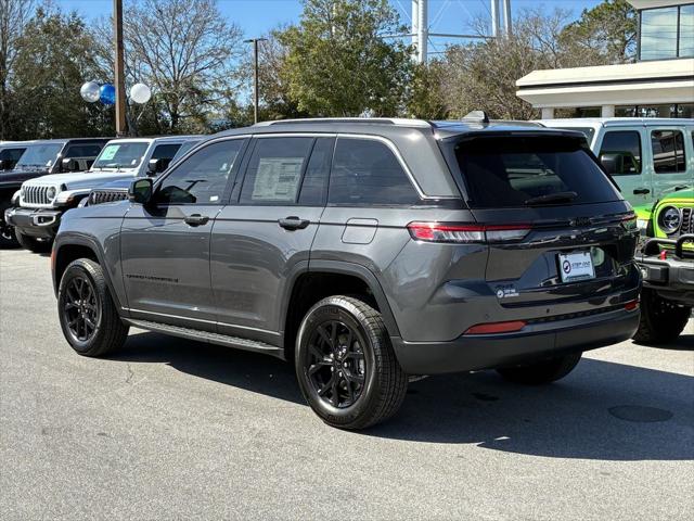 2026 Jeep Grand Cherokee Altitude 4x4