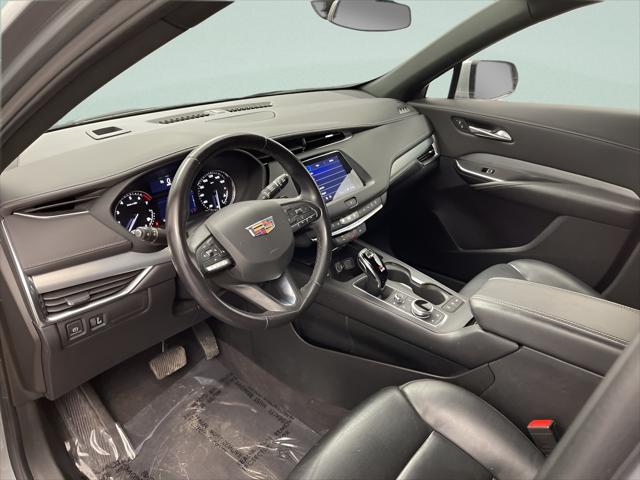 2023 Cadillac XT4 AWD Premium Luxury