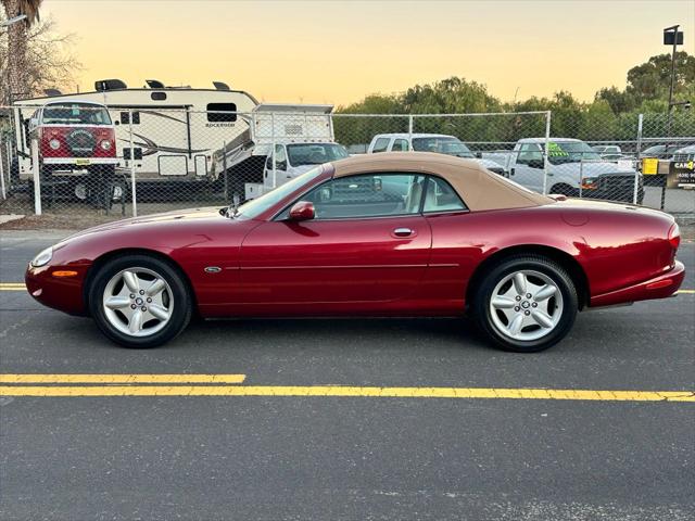 1999 Jaguar XK8 XK8 Convertible 2D