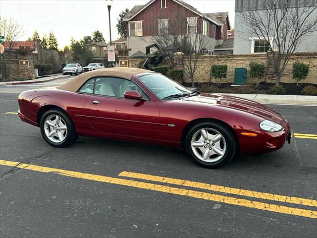 1999 Jaguar XK8 XK8 Convertible 2D