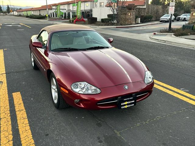 1999 Jaguar XK8 XK8 Convertible 2D