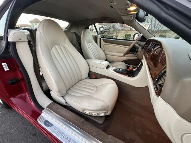 1999 Jaguar XK8 XK8 Convertible 2D
