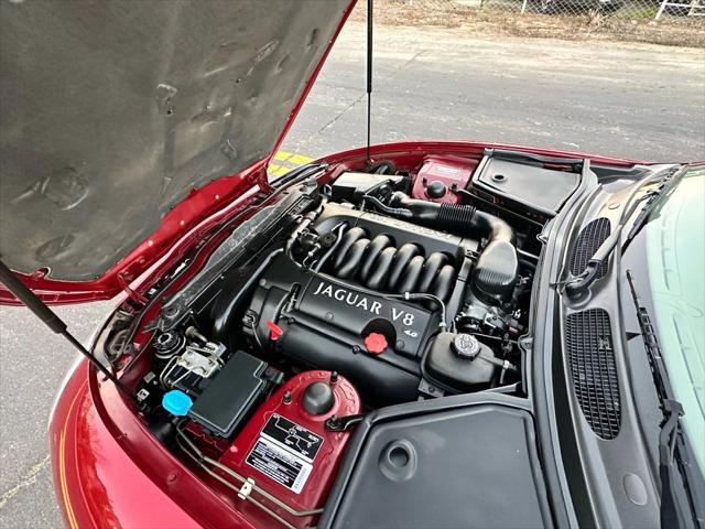 1999 Jaguar XK8 XK8 Convertible 2D