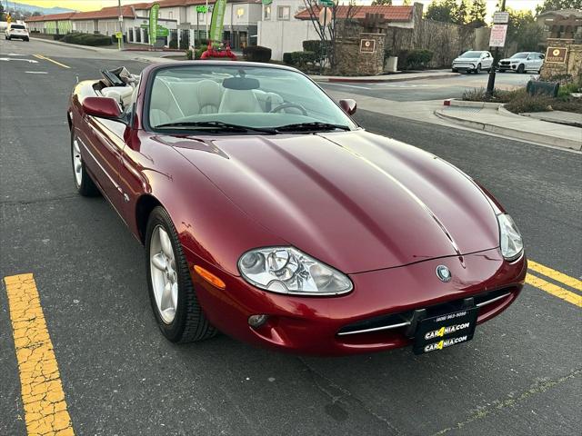 1999 Jaguar XK8 XK8 Convertible 2D