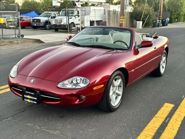 1999 Jaguar XK8 XK8 Convertible 2D