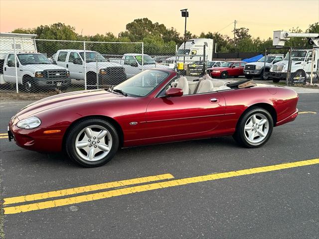 1999 Jaguar XK8 XK8 Convertible 2D