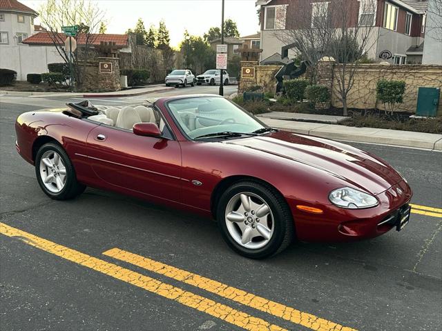 1999 Jaguar XK8 XK8 Convertible 2D
