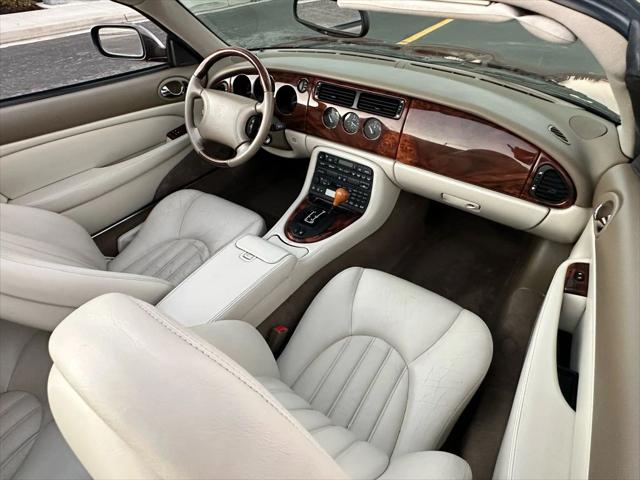 1999 Jaguar XK8 XK8 Convertible 2D