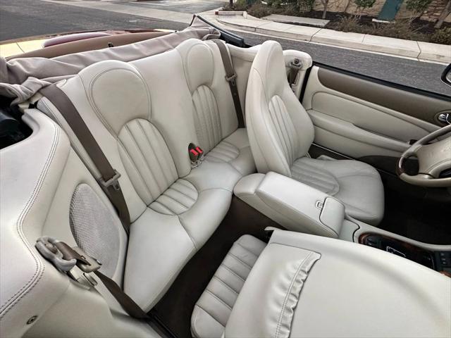 1999 Jaguar XK8 XK8 Convertible 2D