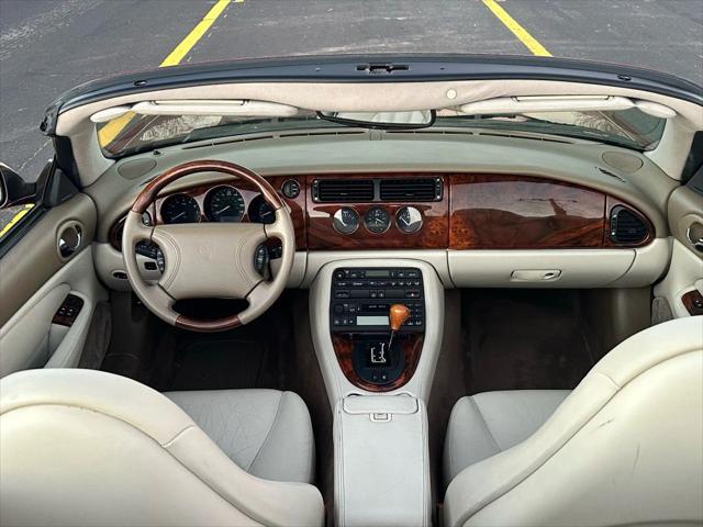 1999 Jaguar XK8 XK8 Convertible 2D