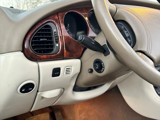 1999 Jaguar XK8 XK8 Convertible 2D