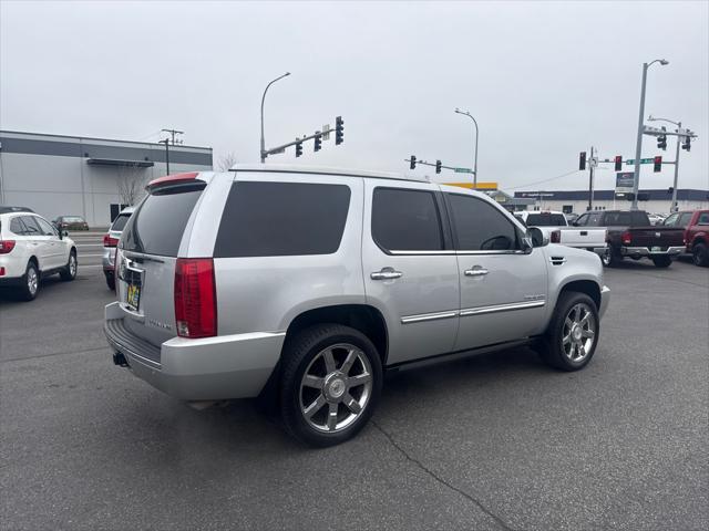 2011 Cadillac Escalade Premium