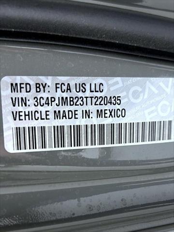 2026 Jeep Cherokee Laredo 4x4