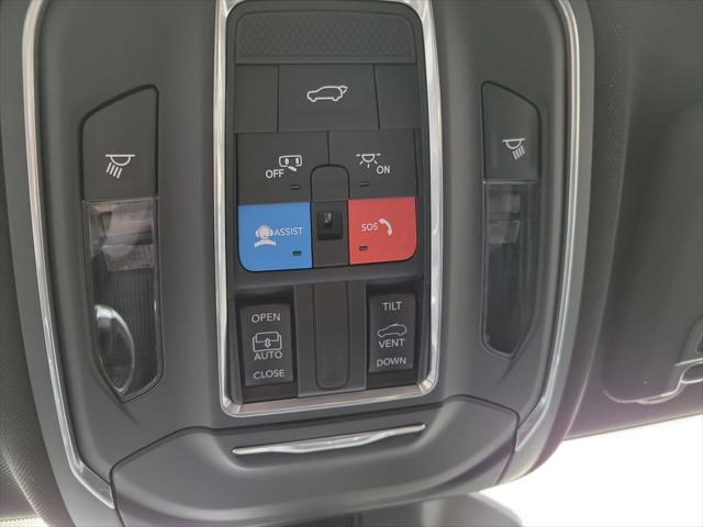 2026 Jeep Grand Cherokee Altitude 4x4