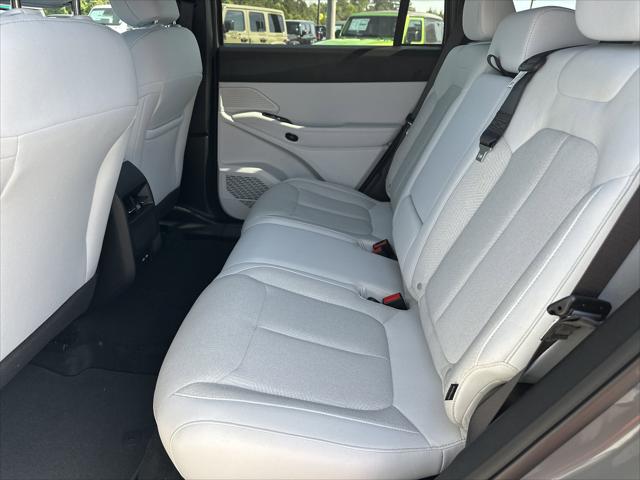 2026 Jeep Cherokee Laredo 4x4