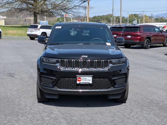 2026 Jeep Grand Cherokee GRAND CHEROKEE LAREDO X 4X4