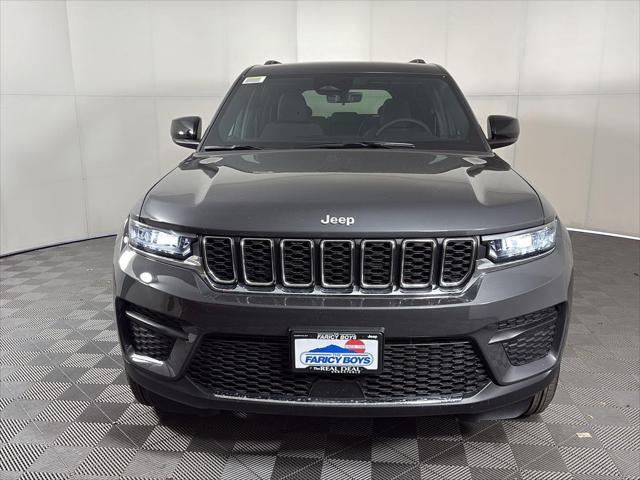 2026 Jeep Grand Cherokee GRAND CHEROKEE LAREDO X 4X4