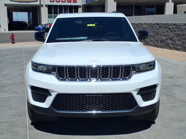 2026 Jeep Grand Cherokee GRAND CHEROKEE LAREDO X 4X4