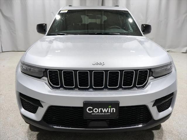 2026 Jeep Grand Cherokee GRAND CHEROKEE LAREDO X 4X4