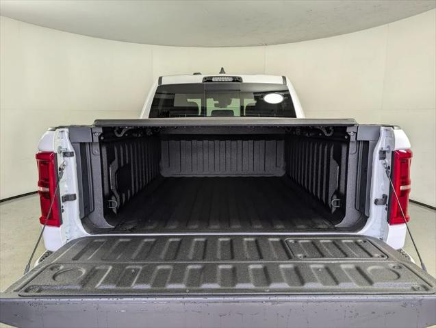 2026 Ram 1500 Limited Crew Cab 4x4 5'7" Box