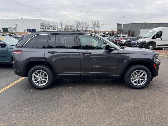 2026 Jeep Grand Cherokee GRAND CHEROKEE LAREDO X 4X4
