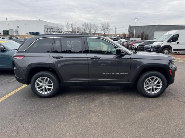 2026 Jeep Grand Cherokee GRAND CHEROKEE LAREDO X 4X4