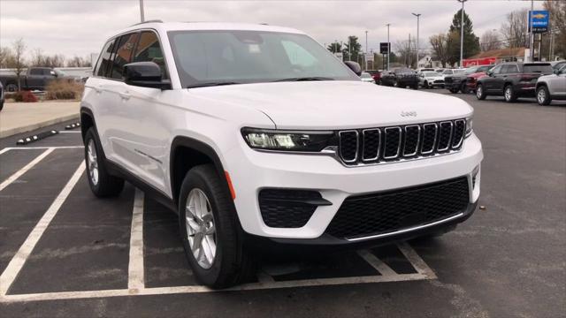 2026 Jeep Grand Cherokee GRAND CHEROKEE LAREDO X 4X4