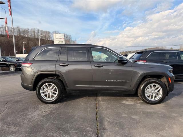 2026 Jeep Grand Cherokee GRAND CHEROKEE LAREDO X 4X4