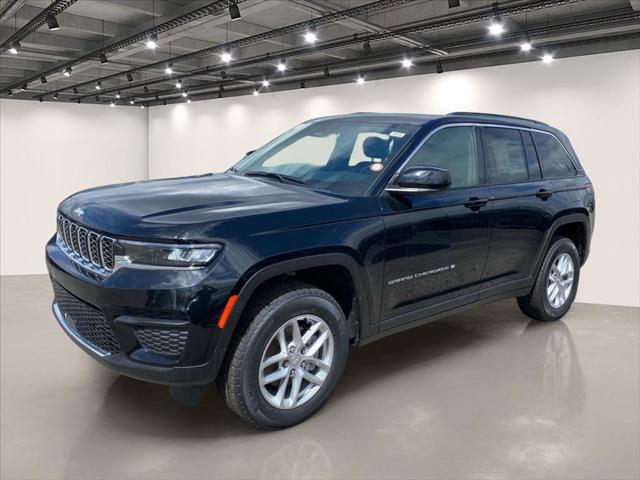 2026 Jeep Grand Cherokee GRAND CHEROKEE LAREDO X 4X4