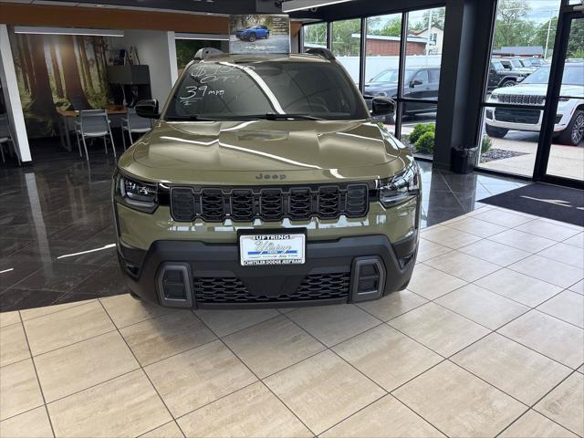 2026 Jeep Cherokee CHEROKEE LAREDO 4X4