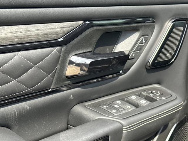 2026 Ram 1500 Limited Crew Cab 4x4 5'7" Box