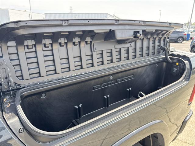 2026 Ram 1500 Tungsten Crew Cab 4x4 5'7" Box