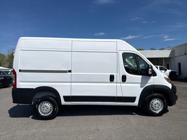 2026 Ram ProMaster Cargo Van Tradesman High Roof 136 WB w/Pass Seat