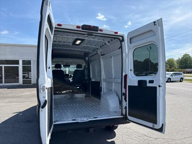 2026 Ram ProMaster Cargo Van Tradesman High Roof 136 WB w/Pass Seat