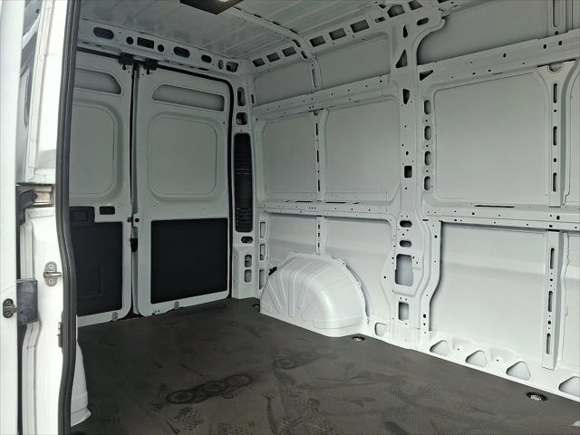 2026 Ram ProMaster Cargo Van Tradesman High Roof 136" WB w/Pass Seat