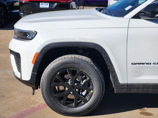 2026 Jeep Grand Cherokee Altitude 4x2