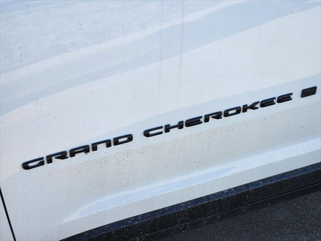 2026 Jeep Grand Cherokee Altitude 4x2