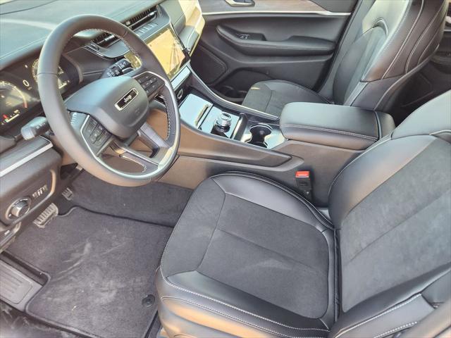 2026 Jeep Grand Cherokee Altitude 4x2