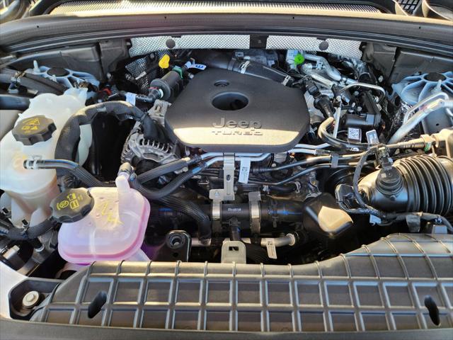 2026 Jeep Grand Cherokee Altitude 4x2