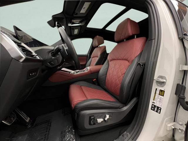 2025 BMW X6 xDrive40i