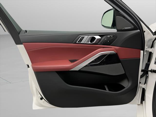 2025 BMW X6 xDrive40i